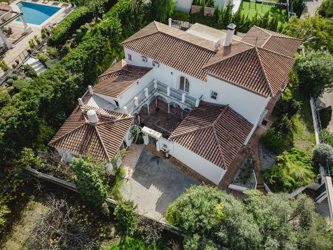 Villa in Benahavis, Andalusia, Spain 4 - 12836913