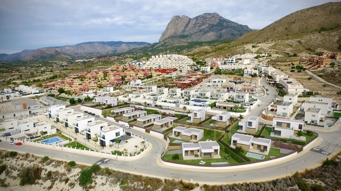 Villa in Finestrat, Valencian Community, Spain 2 - 12836840
