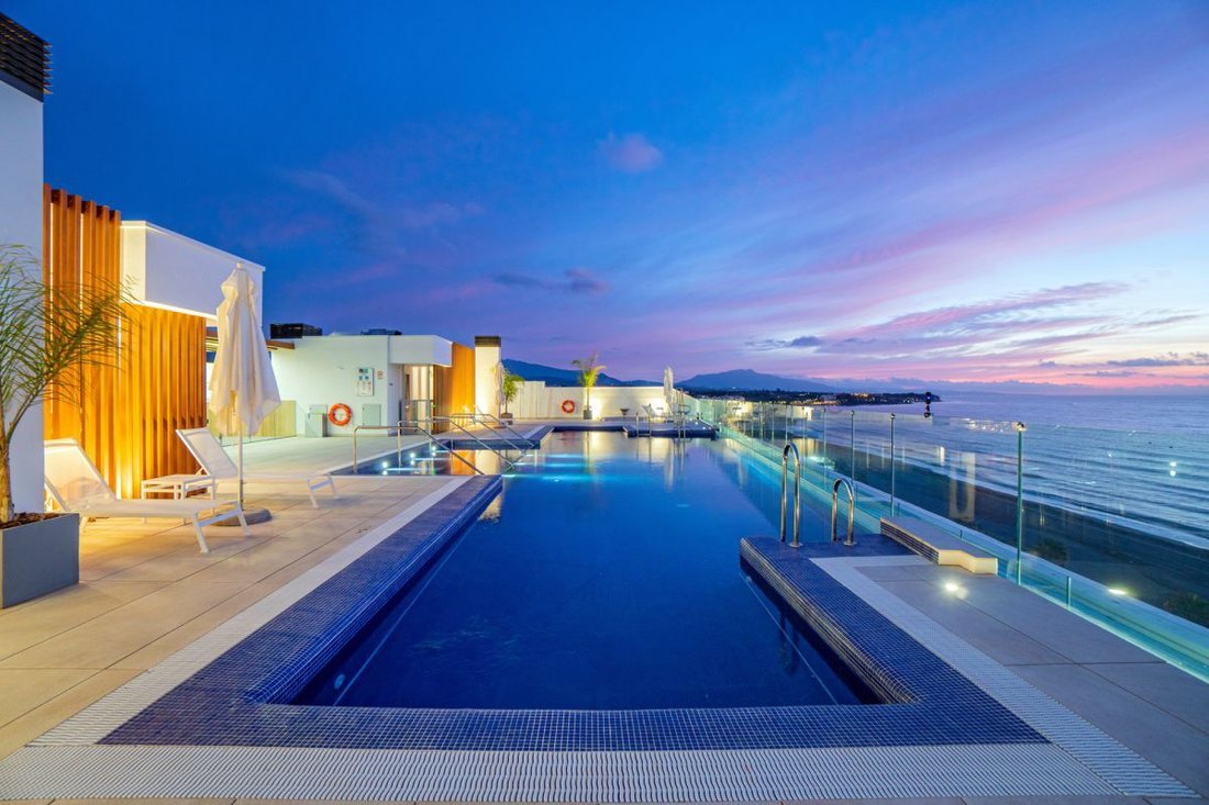 Penthouse in Estepona, Andalusia, Spain 1 - 12833778