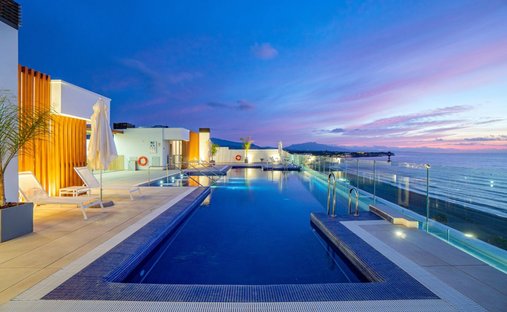 Penthouse in Estepona, Andalusien, Spanien 1