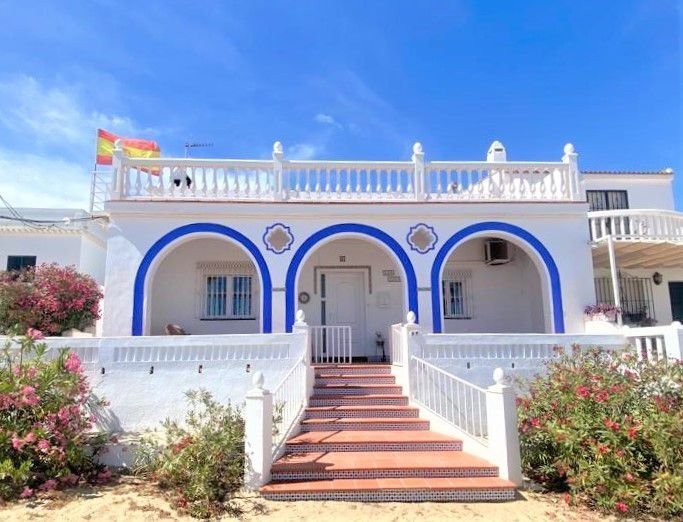 Chalet in Lepe, Andalusia, Spain 1 - 12834689