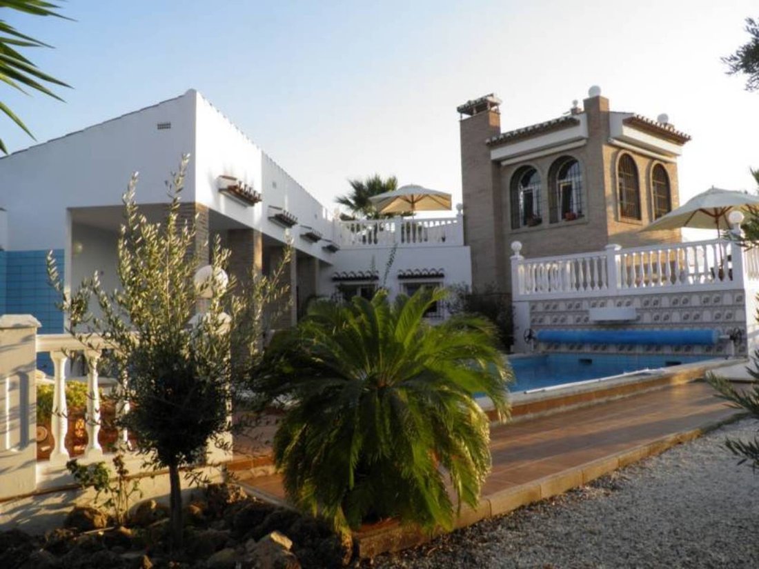 Chalet in Loja, Andalusia, Spain 2 - 12835443