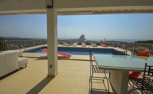 Chalet in Calp / Calpe, Valencian Community, Spain 1