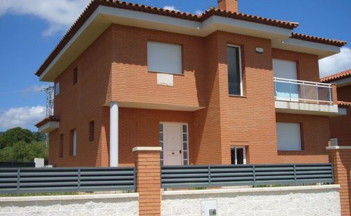 Chalet in Almoster, Catalonia, Spain 1