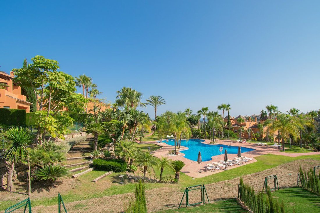 Townhouse in Benahavis, Andalusia, Spain 2 - 12835793