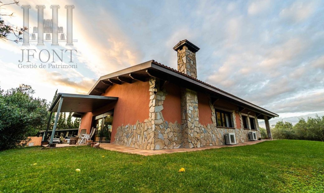 Finca Rústica Venta Tarragona In Móra D'ebre, Catalonia, Spain For Sale