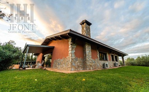 Farm Ranch in Mora d'Ebre, Catalonia, Spain 1