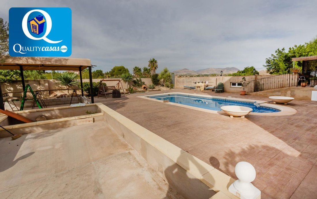 Chalet in Alicante, Valencian Community, Spain 3 - 12837702