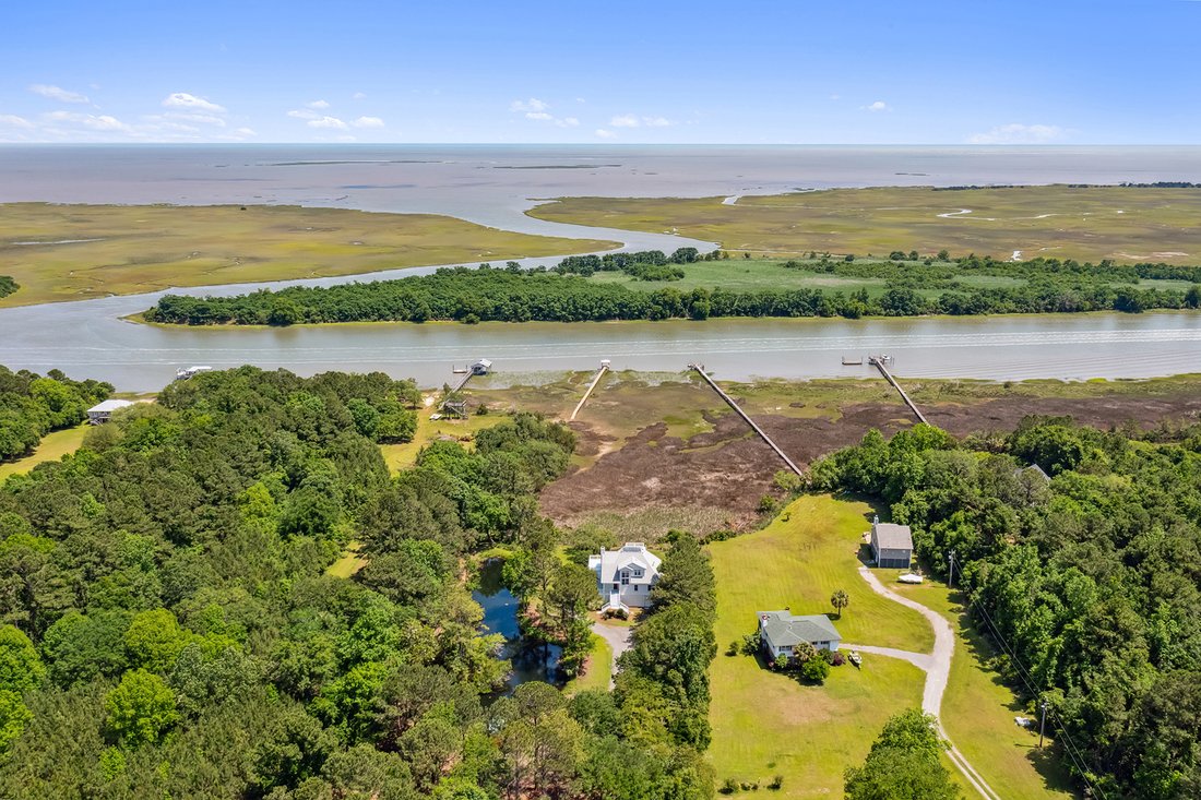 Waterfront Property On The In Awendaw, South Carolina, United States ...