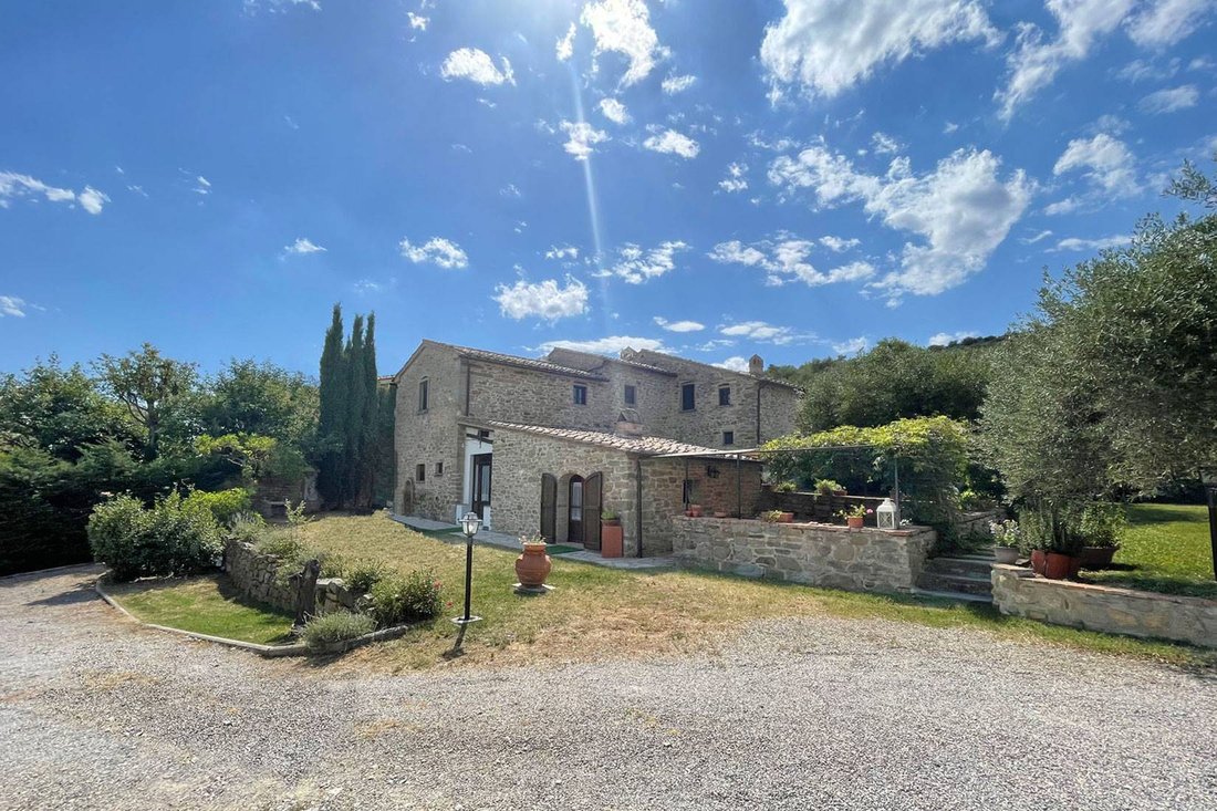 Country House in Center, Cortona, Tuscany 1 - 12832303