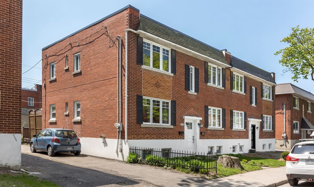 8632 8634 Rue Waverly, Montréal In Montréal, Québec, Kanada Zu