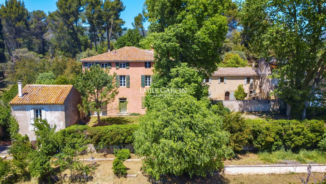 Villa in Vaugines, Provence-Alpes-Côte d'Azur, France 3 - 12651645