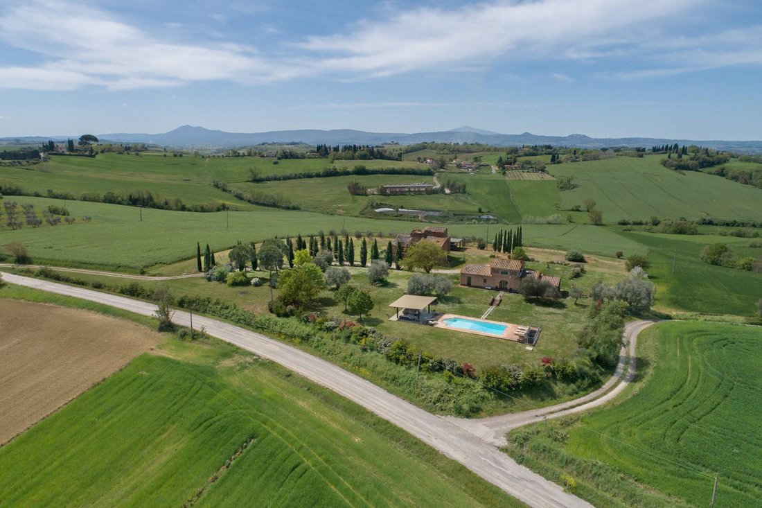 Country House in Center, Cortona, Tuscany 1 - 12832297