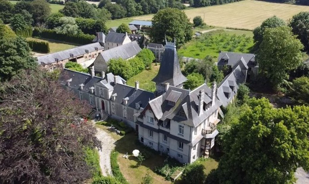Bayeux House In Bayeux, Normandie, Frankreich Zu Verkaufen (12843289)