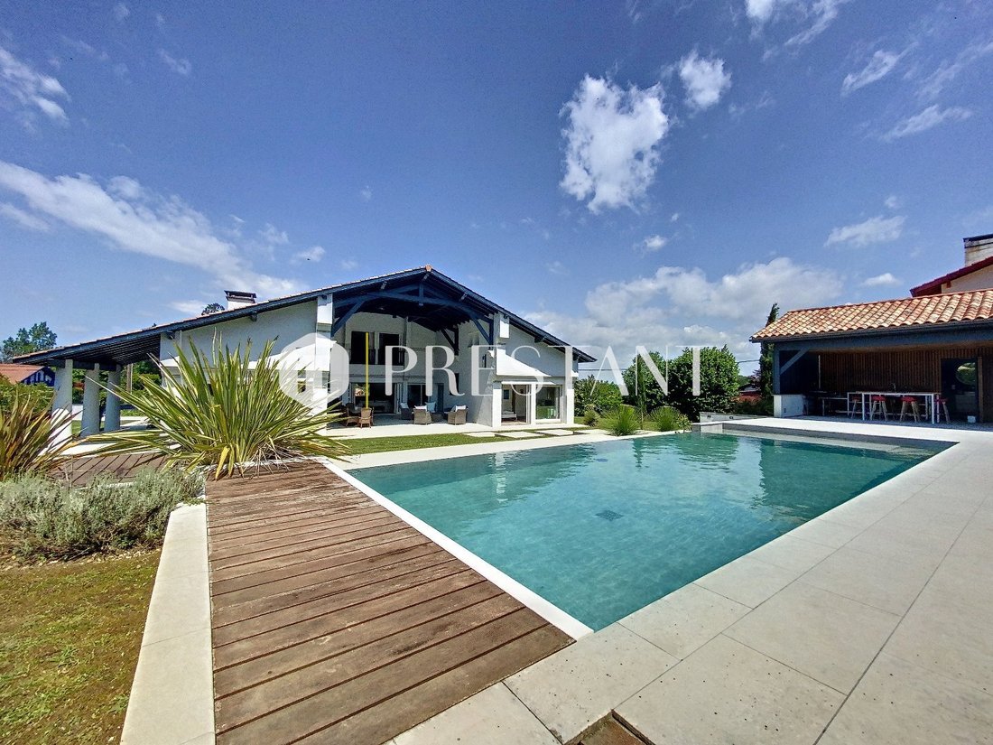 House in Arcangues, Nouvelle-Aquitaine, France 1 - 12838569
