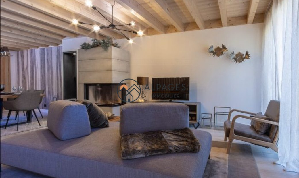 Vars Chalet In Vars, Provence Alpes Côte D'azur, France For Sale (12840855)