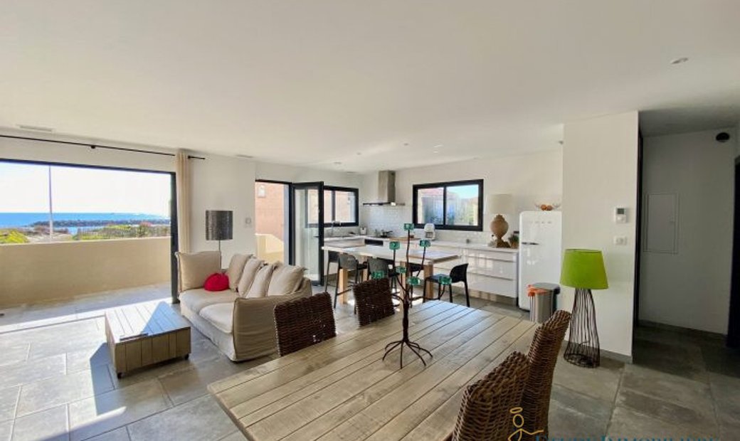 Valras Plage Individuelle In Valras Plage, Occitanie, France For Sale