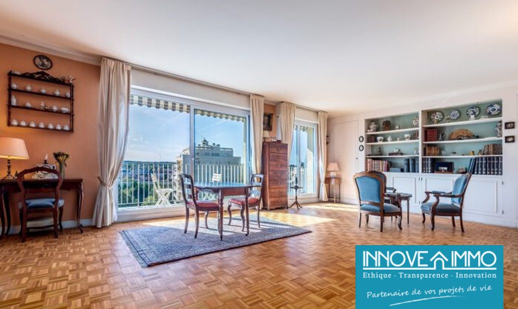 Versailles Apartment In Versailles, île De France, France For Sale