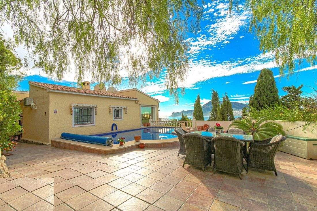 Chalet in Altea, Valencian Community, Spain 1 - 12850633