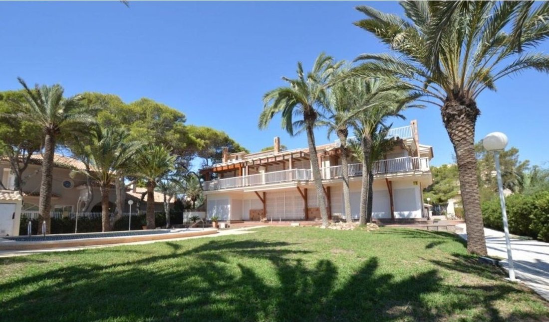 Chalet in Orihuela, Valencian Community, Spain 2 - 12850518