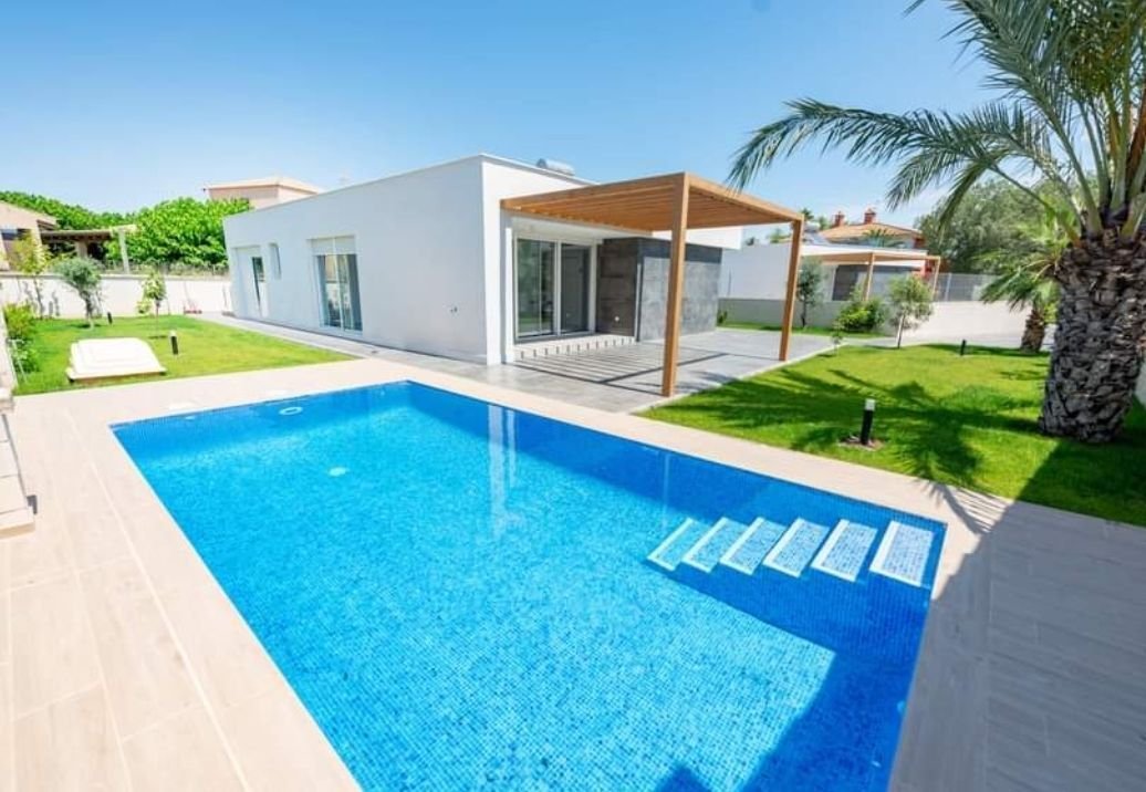 Villa in San Juan de Alicante, Valencian Community, Spain 1 - 12850408