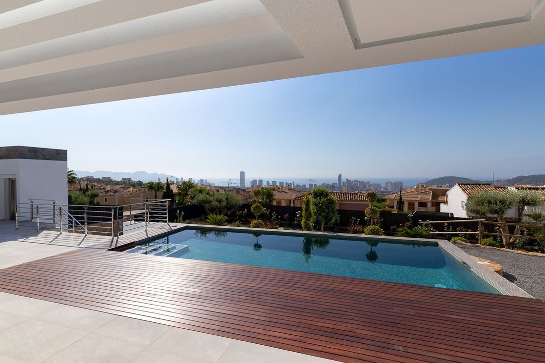 Chalet in Finestrat, Valencian Community, Spain 3 - 12850578