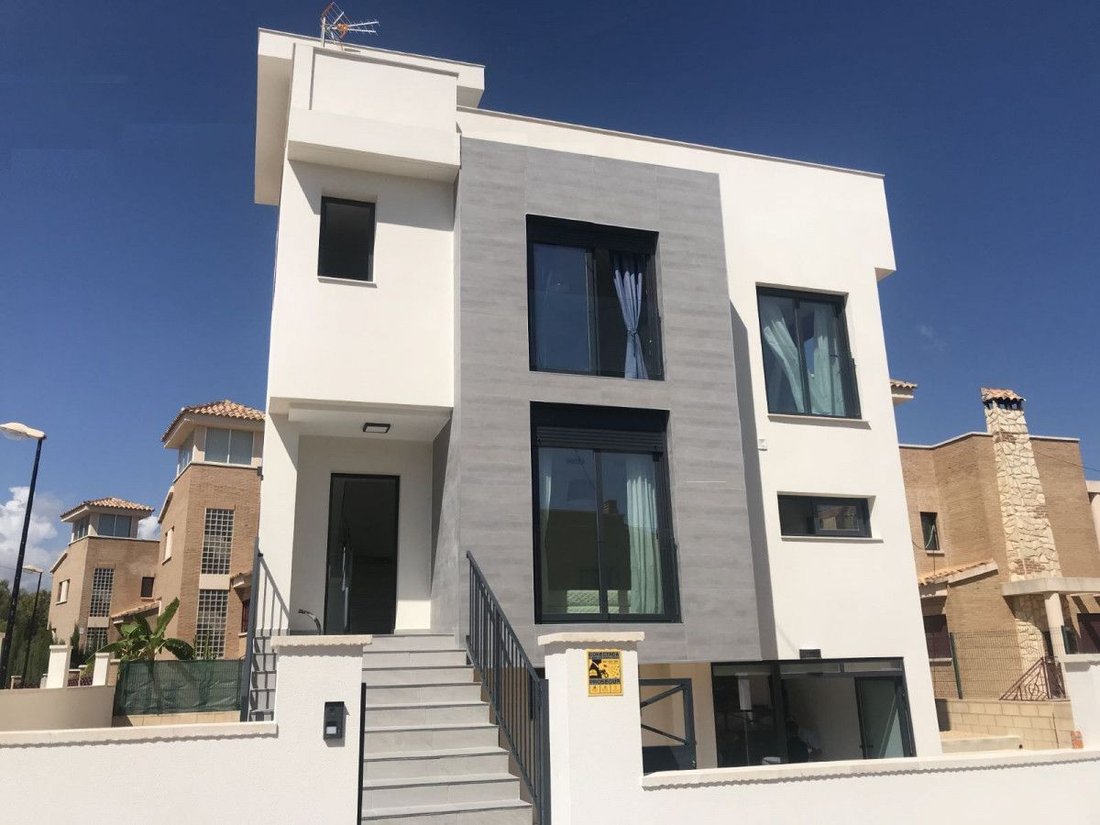 Chalet in la Nucia, Valencian Community, Spain 1 - 12850901