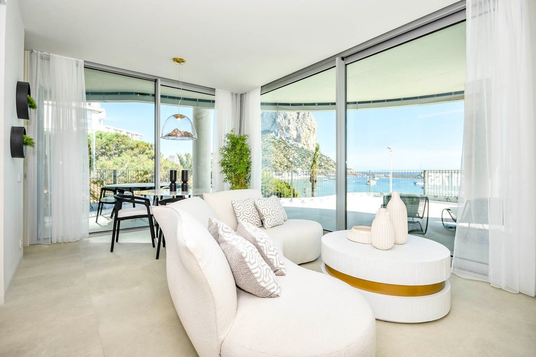 Apartment in Calp / Calpe, Valencian Community, Spain 2 - 12849907