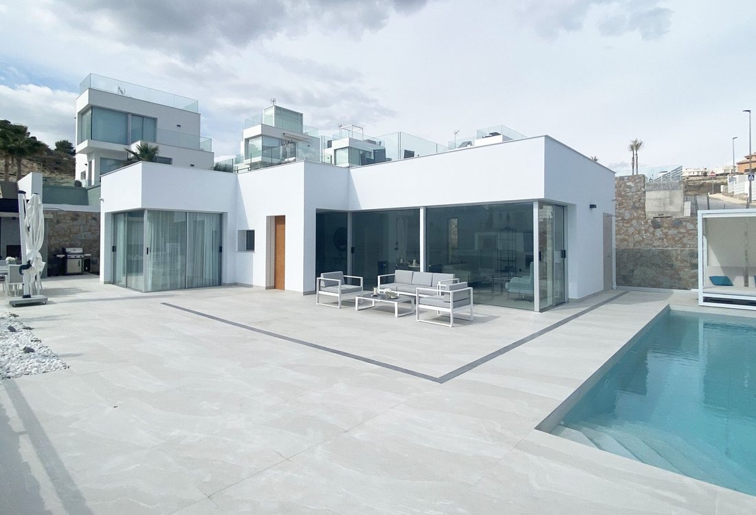 Villa in Finestrat, Valencian Community, Spain 2 - 12850111