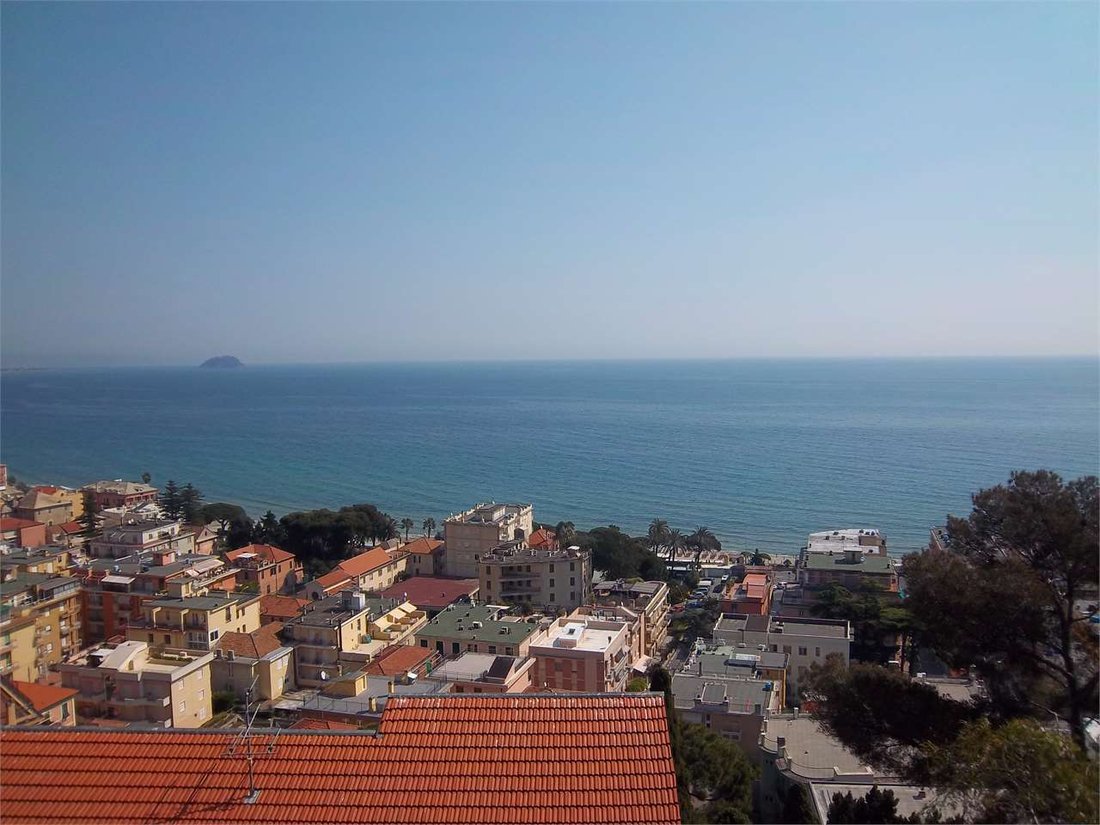 Villa in Laigueglia, Liguria, Italy 3 - 12850644