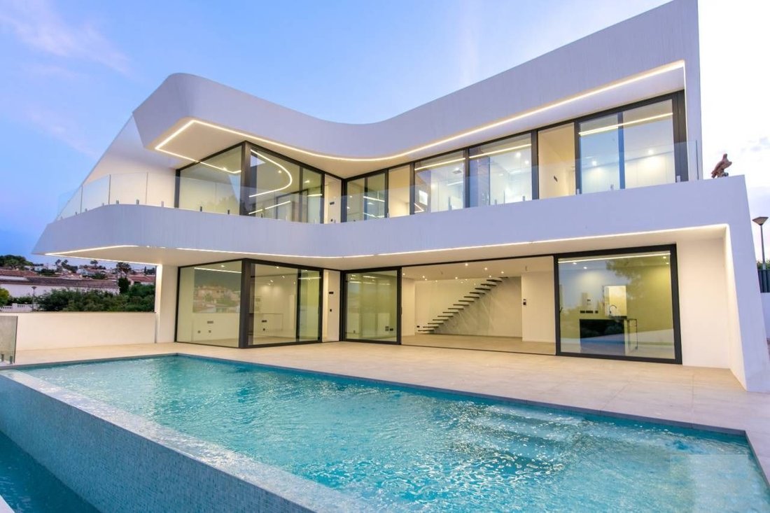 Chalet in Calp / Calpe, Valencian Community, Spain 1 - 12850831