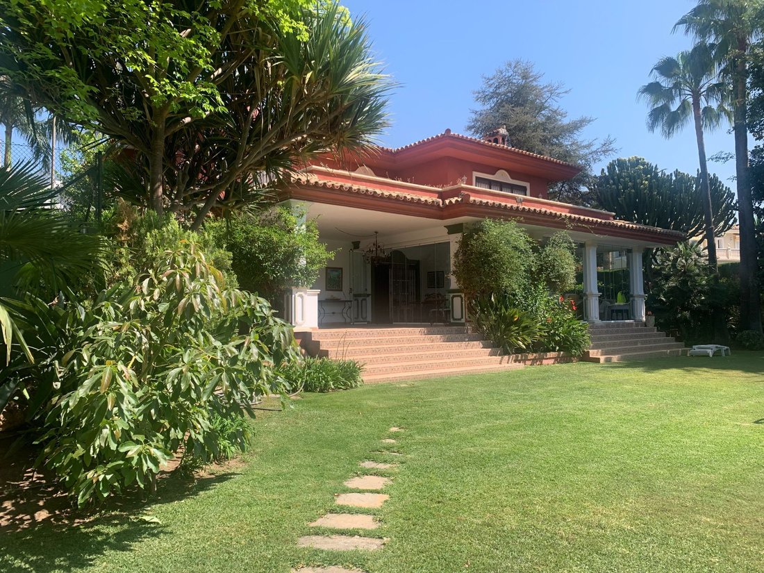 Villa in Marbella, Andalusien, Spanien 3 - 12849905