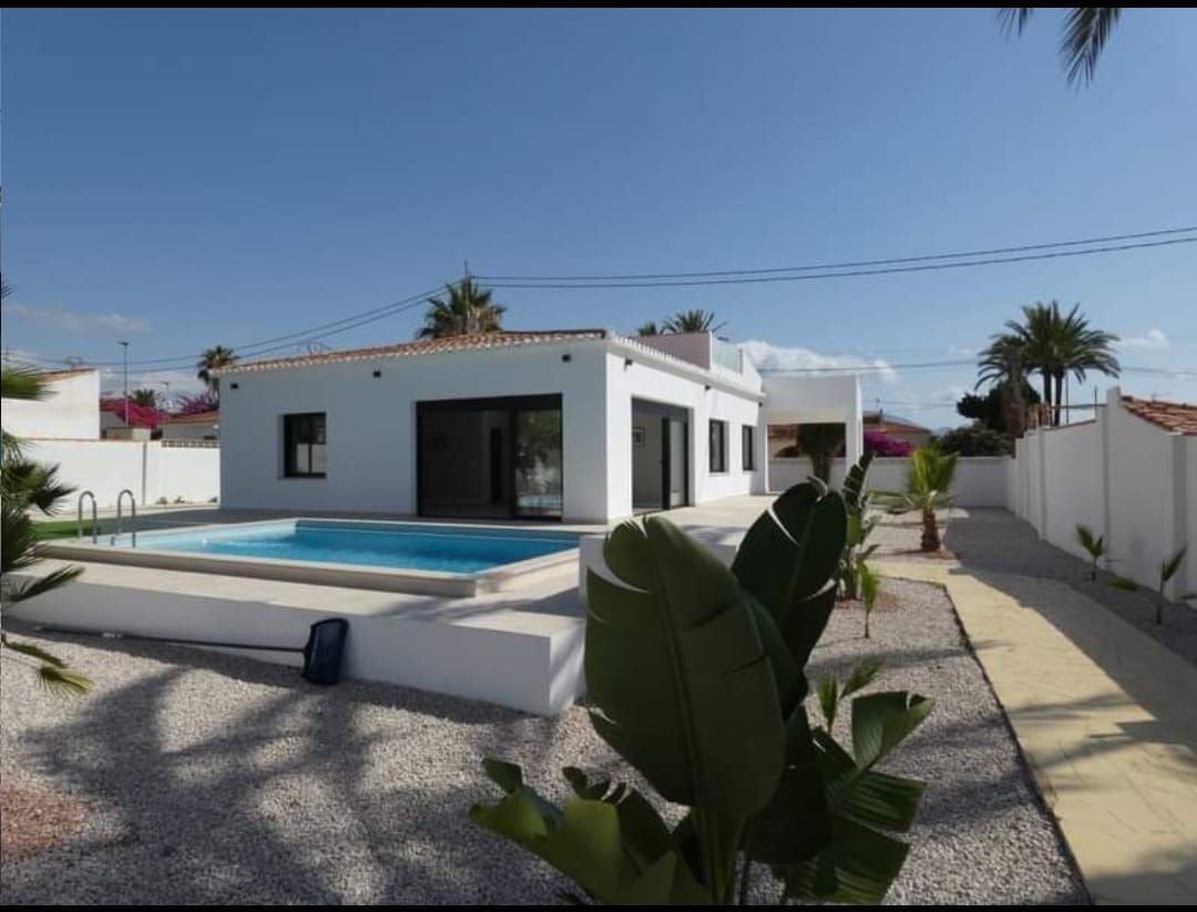 Chalet in l'Albir, l'Alfas del Pi, Valencian Community 3 - 12850157