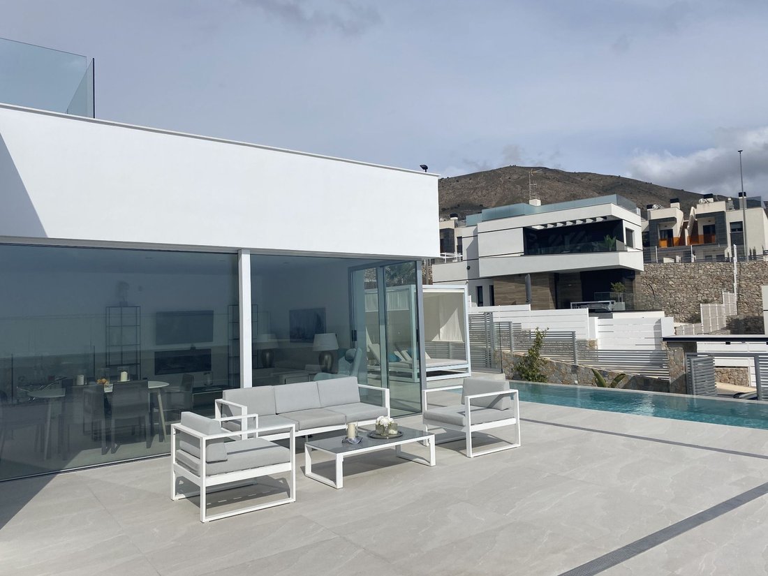 Villa in Finestrat, Valencian Community, Spain 4 - 12850111