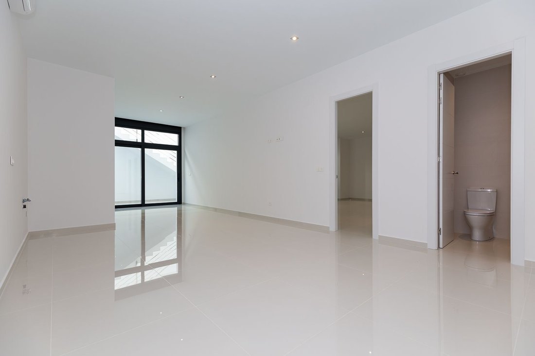 Chalet in Finestrat, Valencian Community, Spain 4 - 12850578