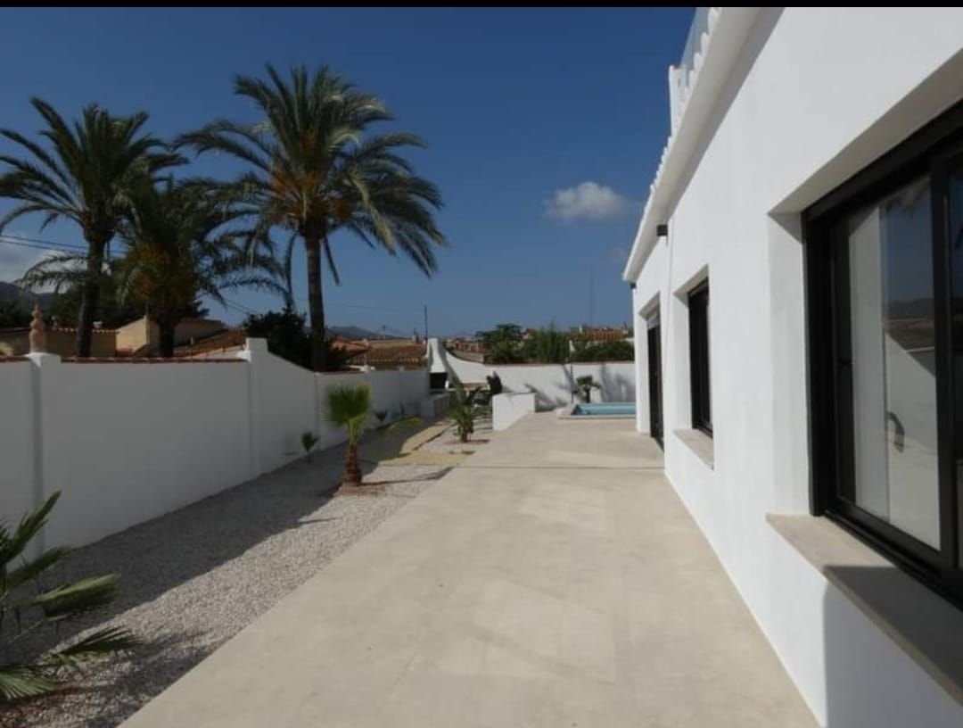 Chalet in l'Albir, l'Alfas del Pi, Valencian Community 5 - 12850157