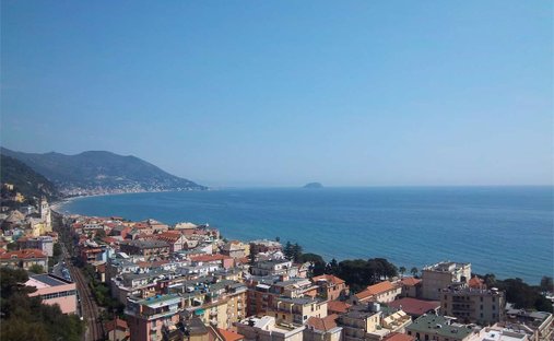 Villa in Laigueglia, Ligurien, Italien 1
