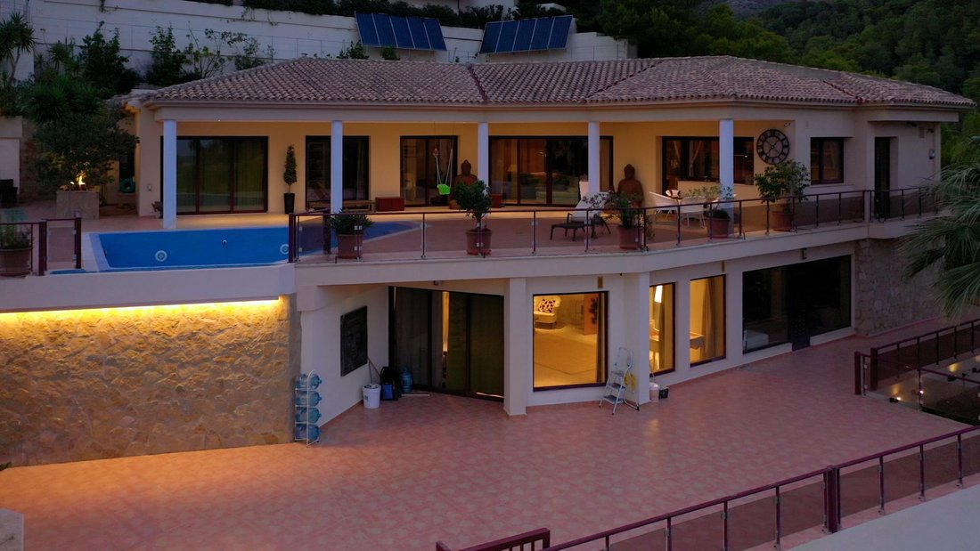 Villa in Altea, Valencian Community, Spain 5 - 12850397
