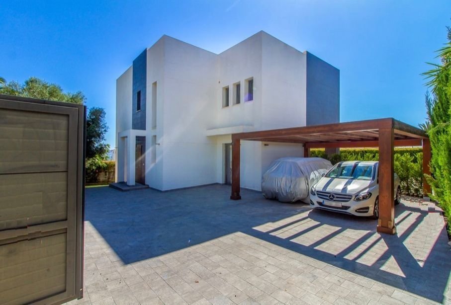 Chalet in Calp / Calpe, Valencian Community, Spain 4 - 12850844