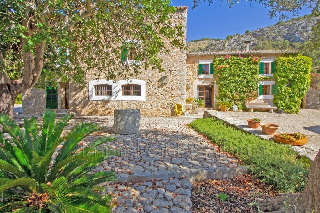 Chalet in Selva, Balearic Islands, Spain 1 - 12849818