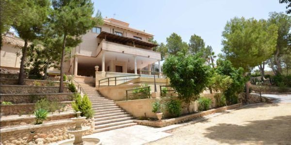 Chalet in Altea, Valencian Community, Spain 1 - 12850293