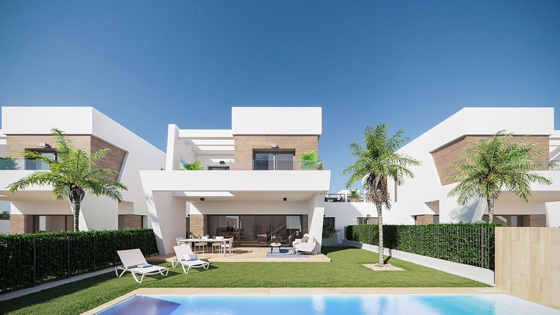 Chalet in Finestrat, Valencian Community, Spain 1 - 12850445