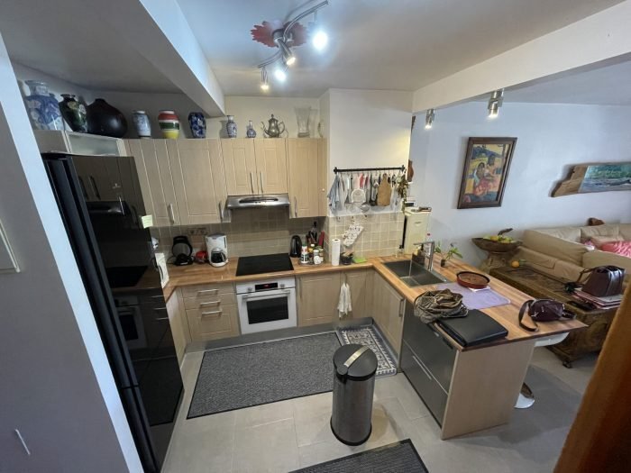 Papeete Apartment In Fa'a'ā, Windward Islands, French Polynesia For Sale (12847229)