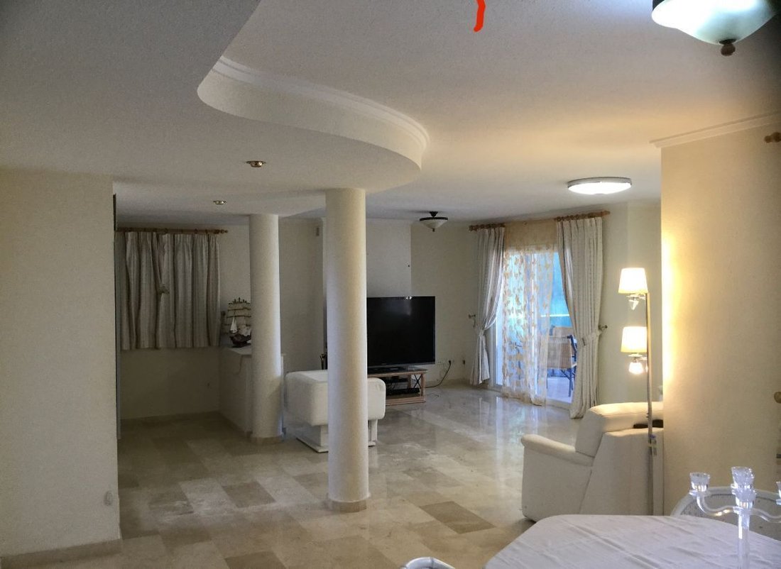 Chalet in Zona de Mascarat, Valencian Community, Spain 5 - 12850755
