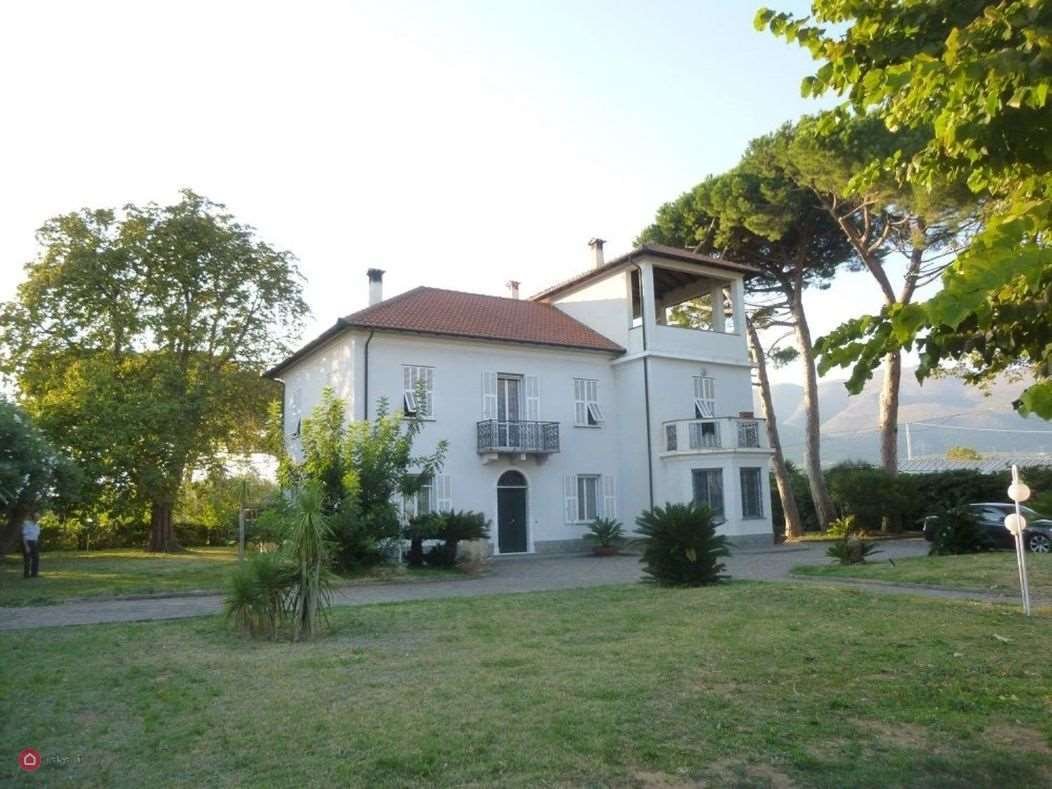 Villa à Centro, Albenga, Ligurie 1 - 12850872