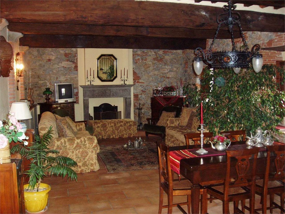 Estate in Pieve a Elici, Massarosa, Tuscany 2 - 12850843