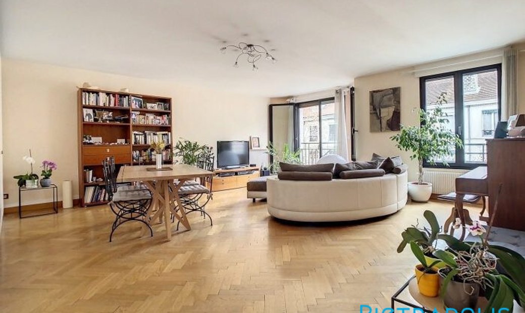 Lyon Apartment In Lyon, France For Sale (12850400)