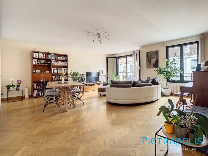 Lyon Apartment In Lyon, France For Sale (12850400)