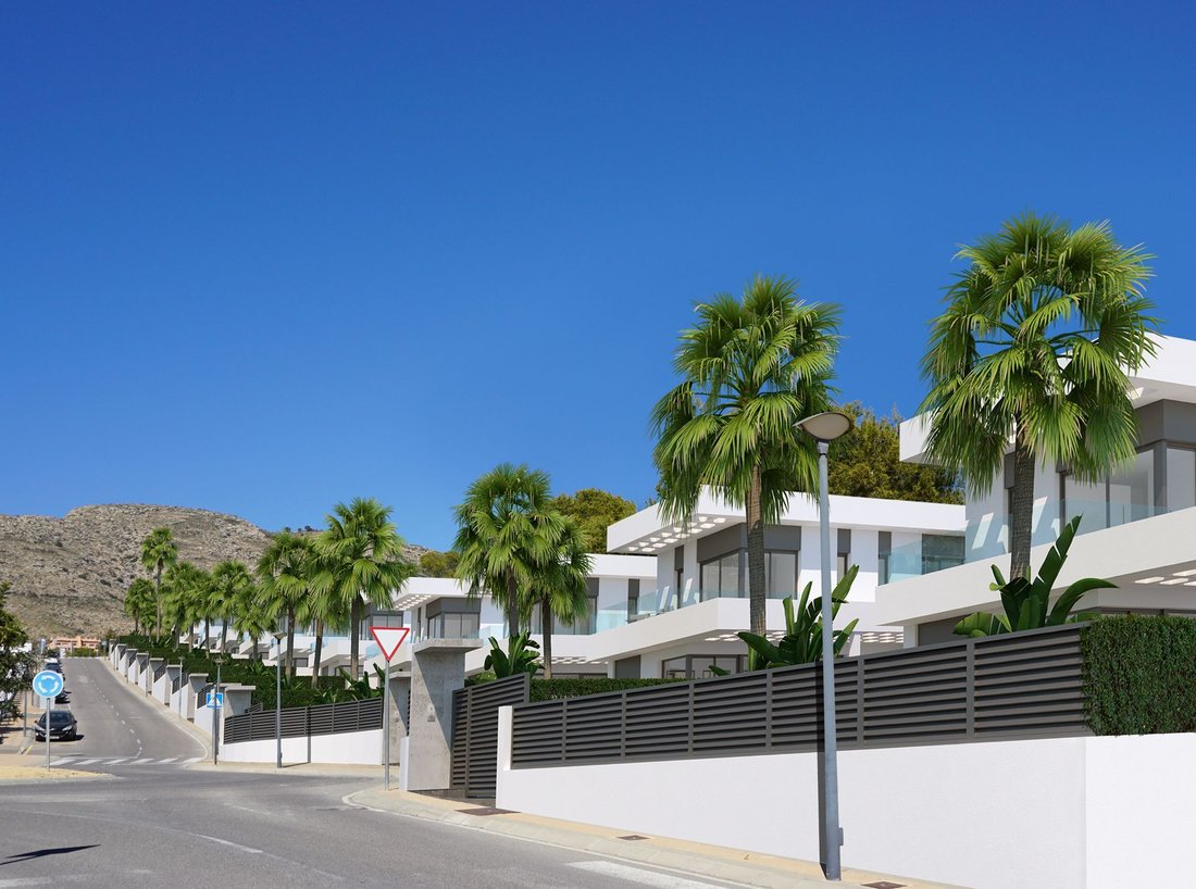 Villa in Finestrat, Valencian Community, Spain 2 - 12850344