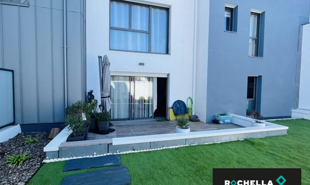 La Rochelle Apartment In La Rochelle, Nouvelle Aquitaine, France For Sale (12847536)